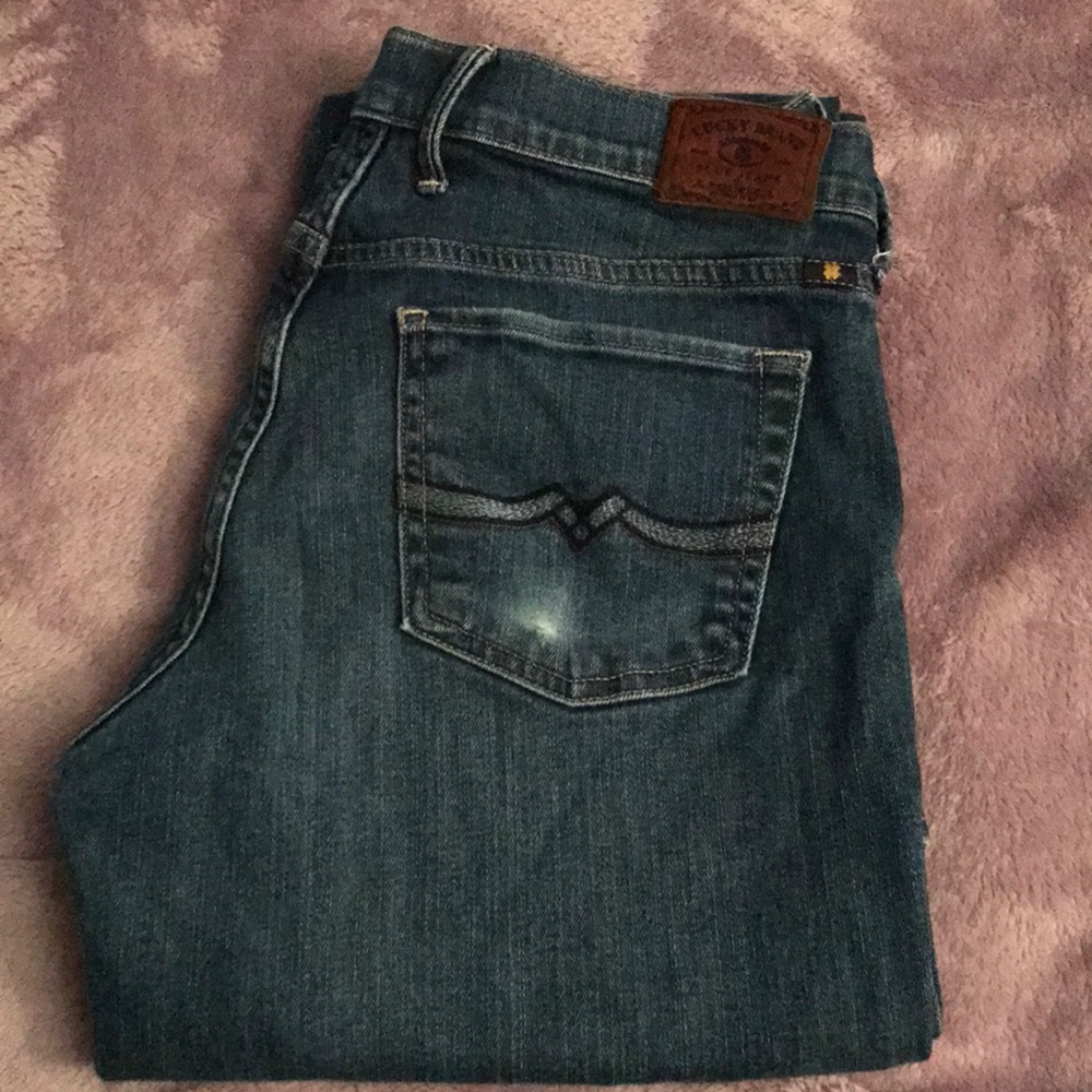 Lucky Brand size 6/28 boot cut jeans